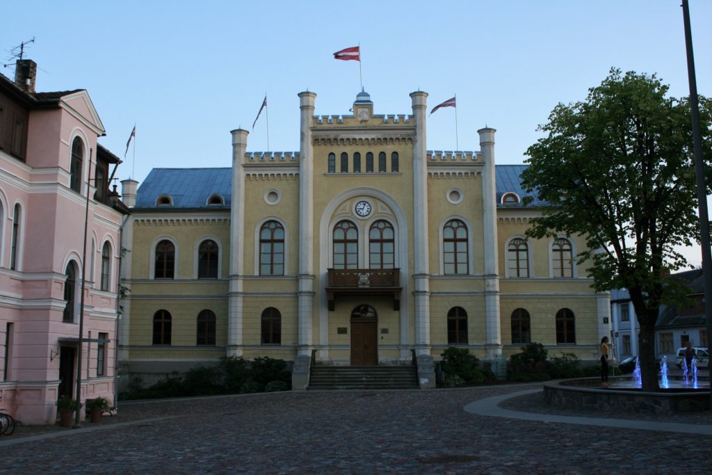 ReiseSpeisen Kuldiga Lettland Rathaus